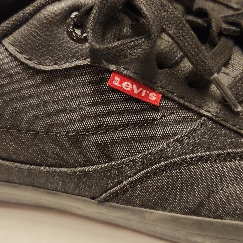 Levis Shoes Mens Size 13 Comfort Sneakers